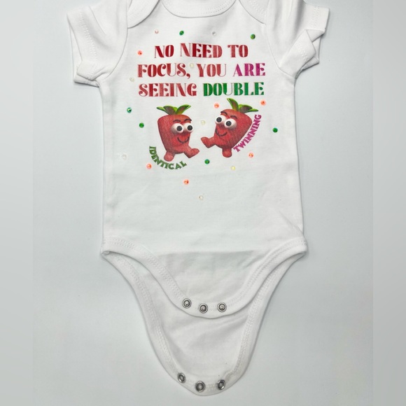 Set of 2 CarrotTop Onesies for TWIN girls - Picture 4 of 7